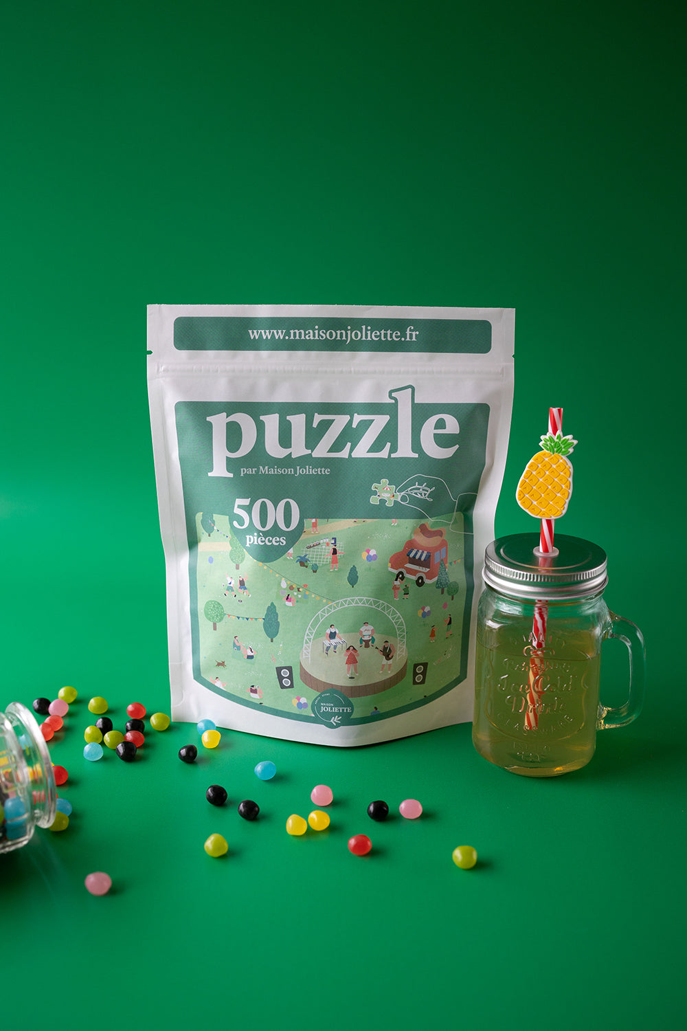 500 piece jigsaw puzzle A festive air
