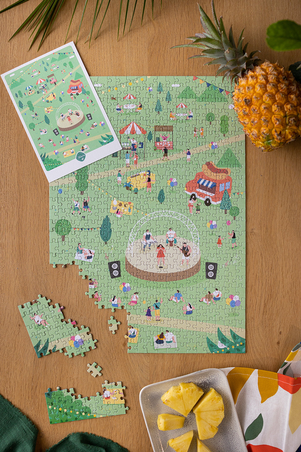 500 piece jigsaw puzzle A festive air
