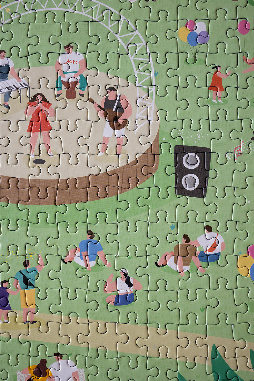 500 piece jigsaw puzzle A festive air