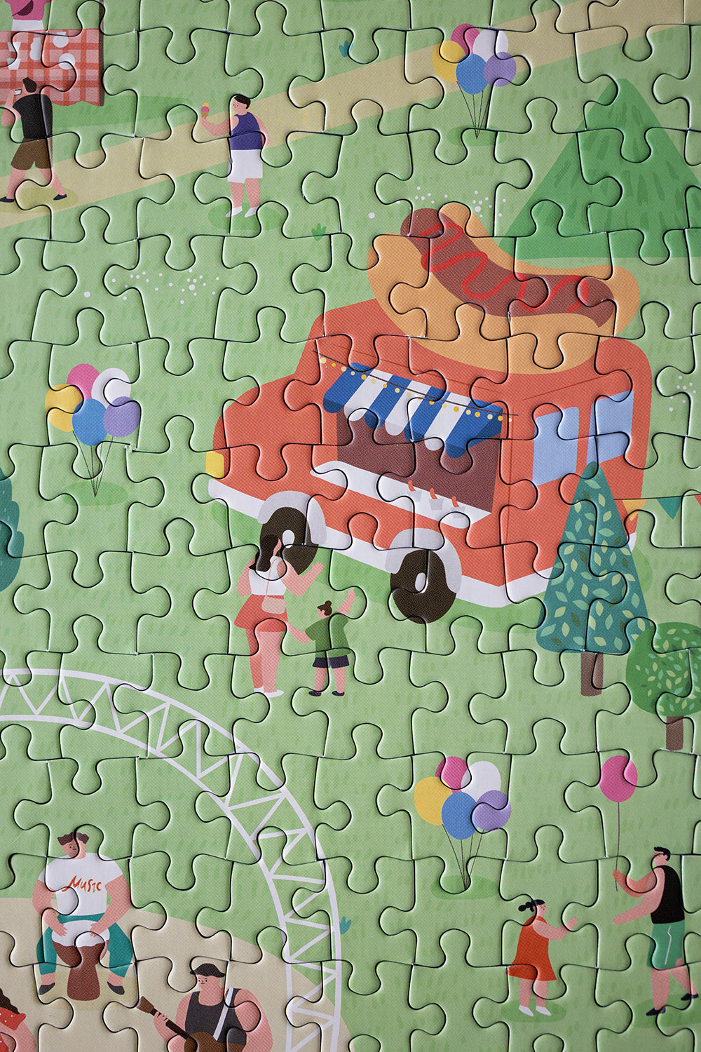 500 piece jigsaw puzzle A festive air