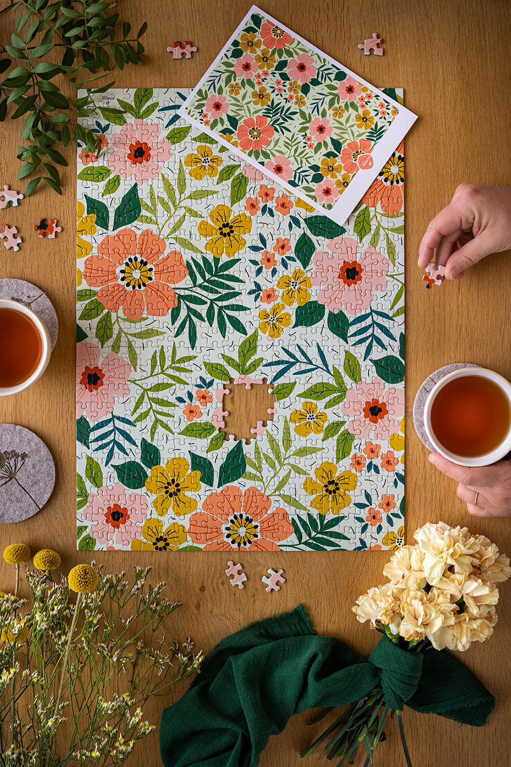 Flowering 500 piece jigsaw puzzle