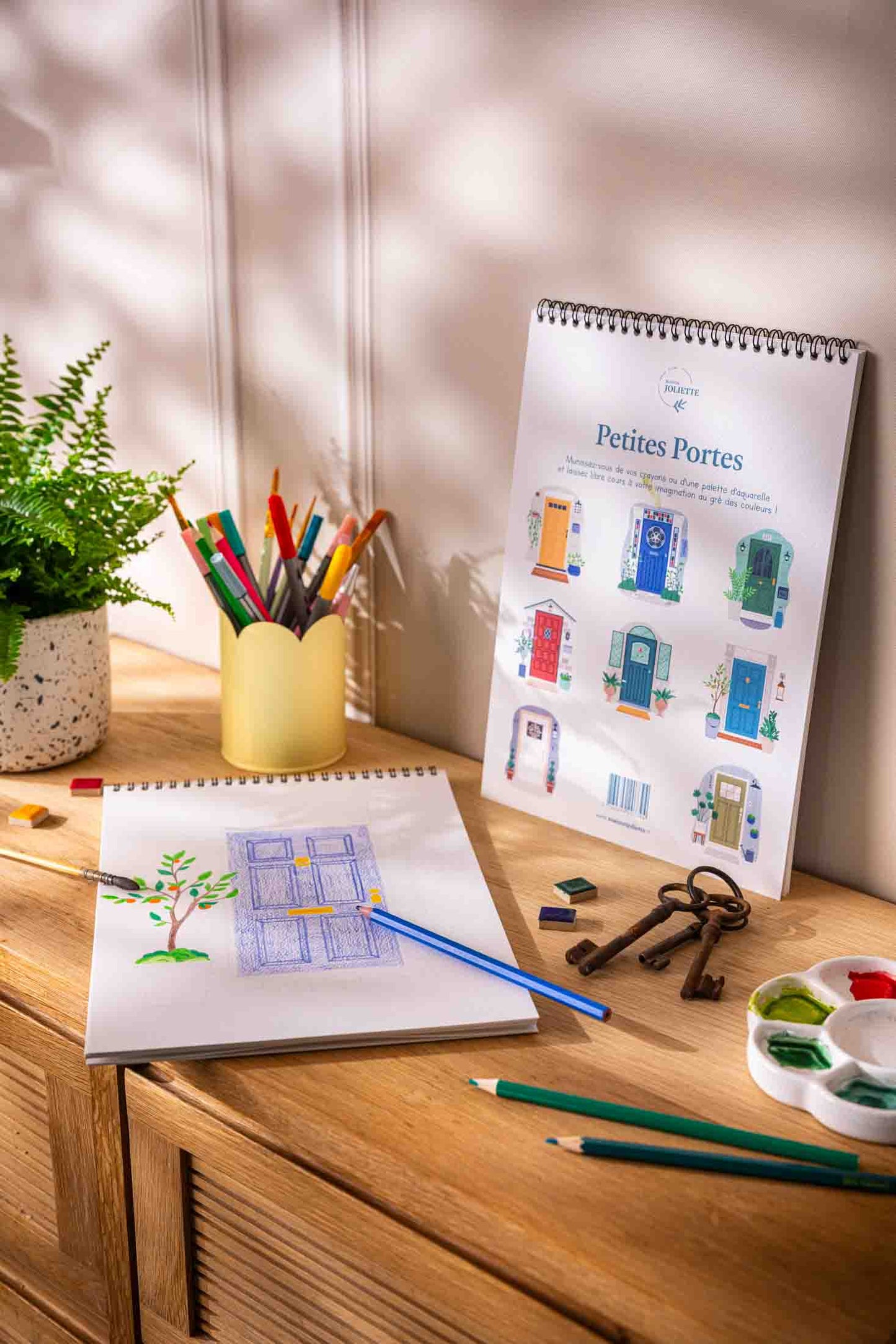 Carnet de coloriage A4 - Petites portes