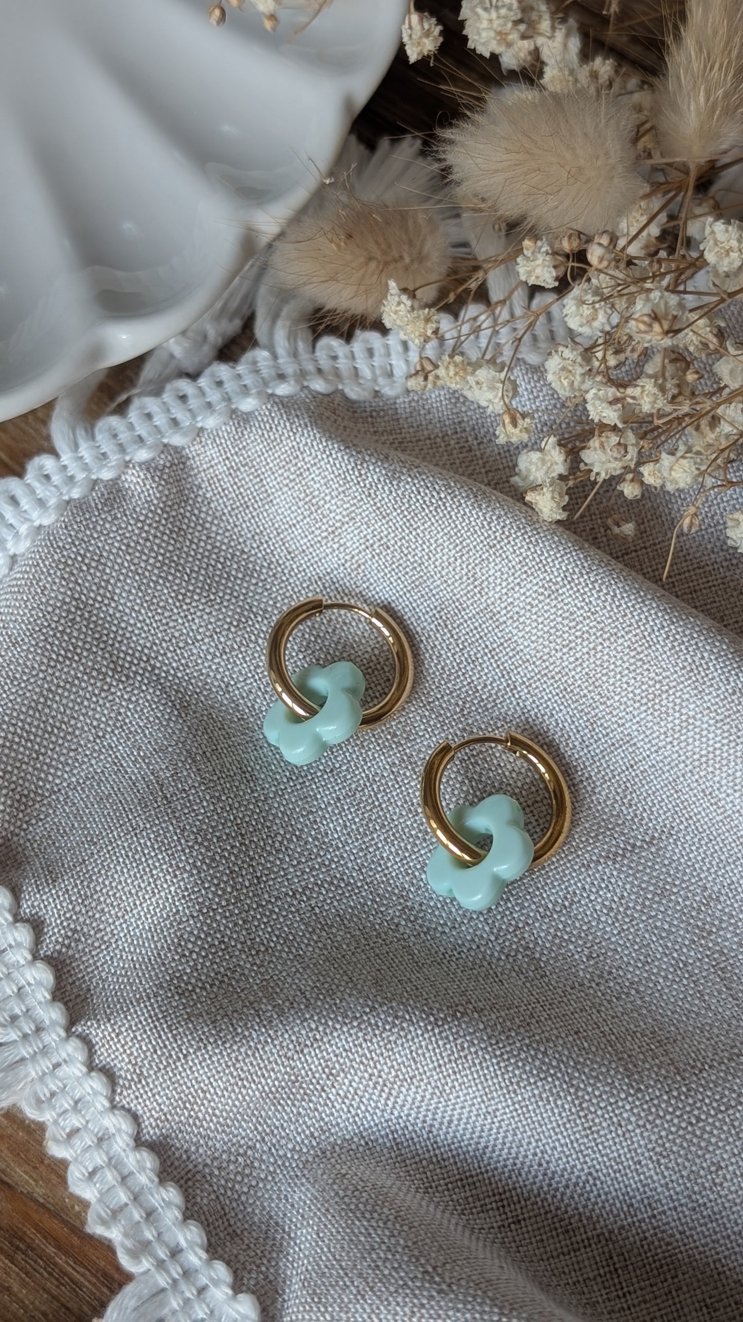 Boucles d'oreilles Méli Mélo "Fleurette" - Vert d'eau brillant